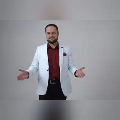董羽宏